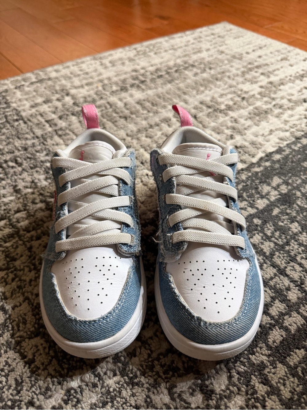 Jordan 1 Low Alt Se Denim Sequin girls size 12.5